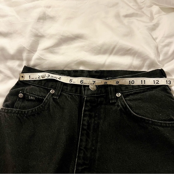 Vintage Nineties 1990s Black Denim High Waisted Taper Leg Mom Jeans - Picture 8 of 8